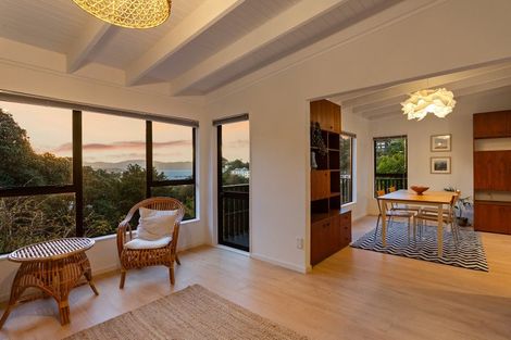 Photo of property in 19 Kaitawa Road, York Bay, Lower Hutt, 5013