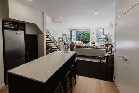 Photo of property in 14/80 Seatoun Heights Road, Seatoun, Wellington, 6022