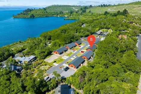 Photo of property in 7 Winnie Close, Acacia Bay, Taupo, 3330