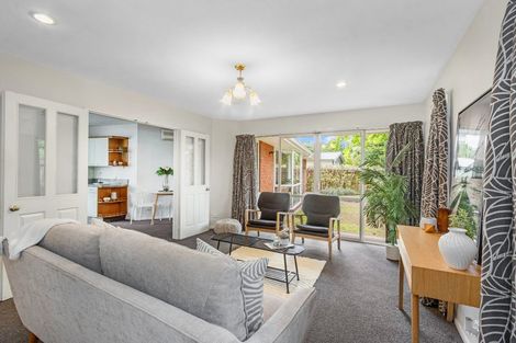 Photo of property in 2/86 Brookside Terrace, Bryndwr, Christchurch, 8053