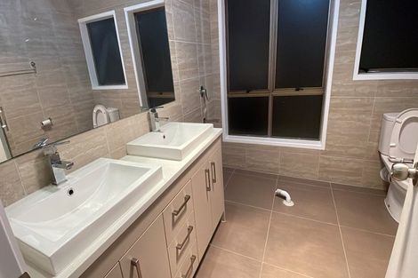 Photo of property in 37 Fratley Avenue, Farm Cove, Auckland, 2012