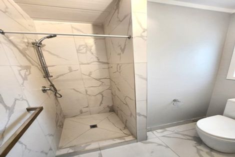 Photo of property in 7a Litchfield Place, Clarks Beach, 2122