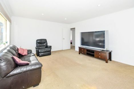 Photo of property in 33 Regalwood Place, Favona, Auckland, 2024