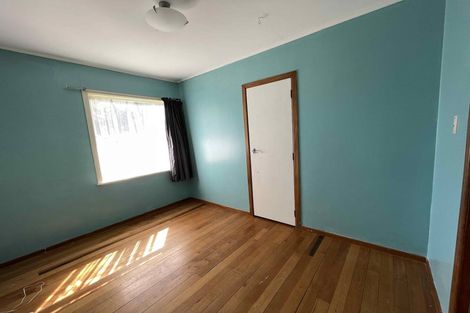 Photo of property in 26 Glen Marine Parade, Glendene, Auckland, 0602