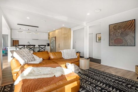 Photo of property in 20 Valley Road, Pukekohe, 2120