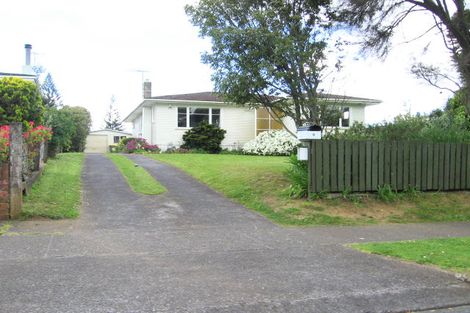 Photo of property in 10 Claude Avenue, Papatoetoe, Auckland, 2025