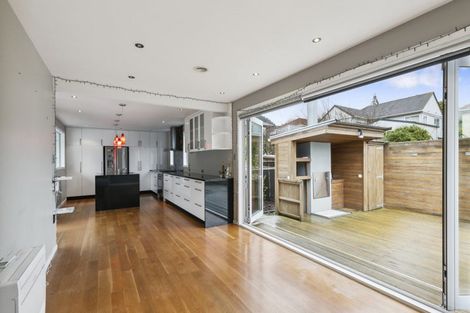 Photo of property in 54 Collins Avenue, Tawa, Wellington, 5028