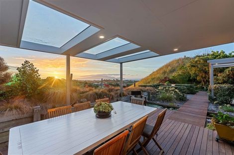 Photo of property in 104 Raukawa Road, Peka Peka, Waikanae, 5391