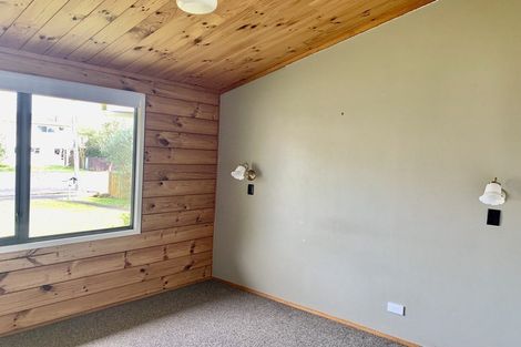 Photo of property in 36 Paul Drive, Ngatea, 3503