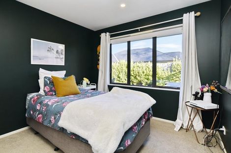 Photo of property in 7 Peter Place, Rangiora, 7400