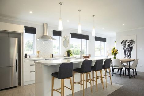 Photo of property in 370 One Tree Point Road, One Tree Point, 0118