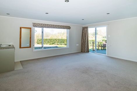 Photo of property in 125 Main North Road, Geraldine, 7930