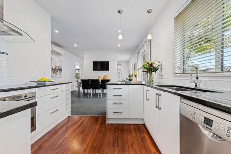 Photo of property in 56 Mokihi Gardens, Hillmorton, Christchurch, 8024