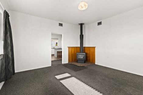 Photo of property in 210 Mcleod Street, Camberley, Hastings, 4120