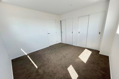 Photo of property in 15 Raupeti Lane, Henderson, Auckland, 0612