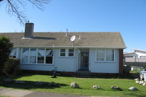 Photo of property in 1 Hinemoa Street, Levin, 5510