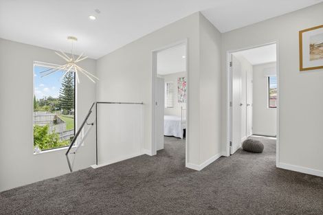 Photo of property in 57b Hogans Road, Glenfield, Auckland, 0629