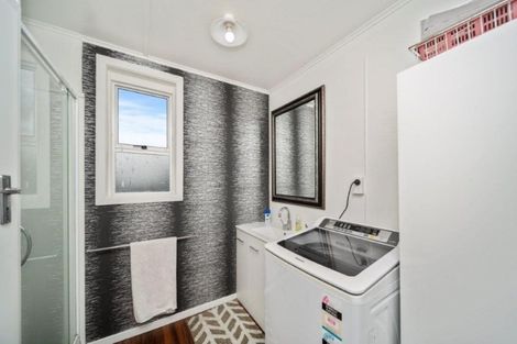 Photo of property in 13 Collins Street, Hawera, 4610