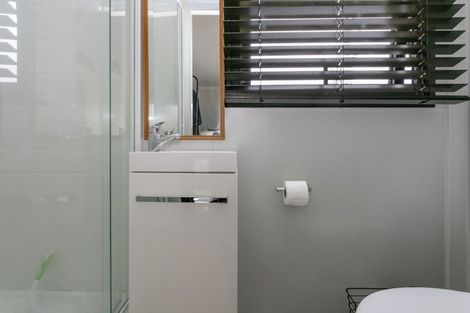 Photo of property in 43 Chesham Avenue, Waipahihi, Taupo, 3330