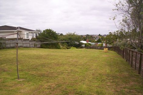 Photo of property in 63 Golf Road, New Lynn, Auckland, 0600