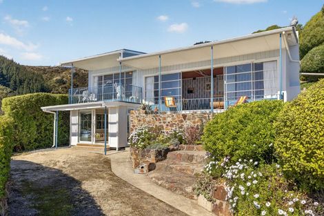 Photo of property in 28 Andersons Road, Charteris Bay, Governors Bay, 8971