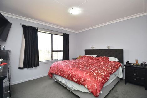 Photo of property in 120 Derwent Crescent, Glengarry, Invercargill, 9810