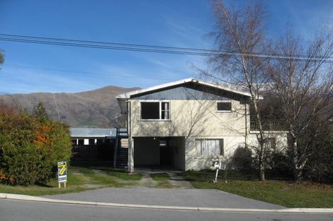 Photo of property in 77 Helwick Street, Wanaka, 9305