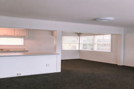 Photo of property in 19a Atkinson Road, Titirangi, Auckland, 0604