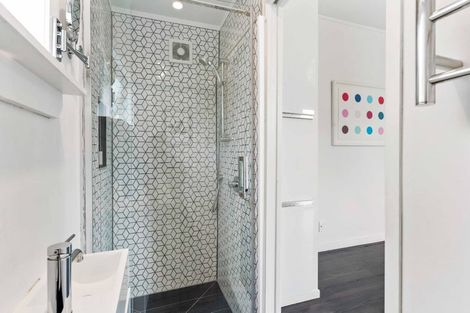 Photo of property in 3 Wynyard Road, Mount Eden, Auckland, 1024