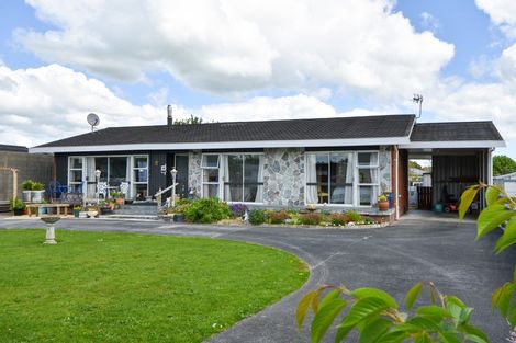 Photo of property in 28 Seddon Street, Carterton, 5713