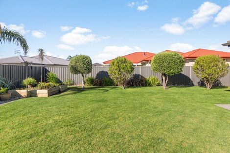 Photo of property in 54 Orotu Drive, Poraiti, Napier, 4112