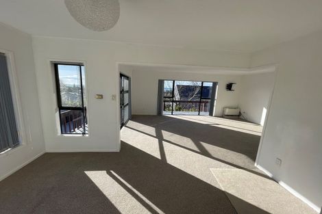 Photo of property in 11a Orewa Heights Crescent, Orewa, 0931