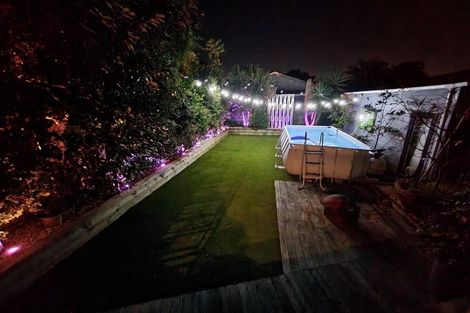 Photo of property in 3 Frostbite Place, Ranui, Auckland, 0612