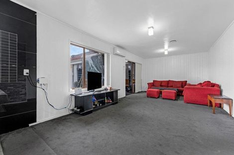 Photo of property in 2/126 Great South Road, Manurewa, Auckland, 2102