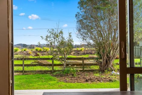 Photo of property in 2326 State Highway 16, Helensville, 0875