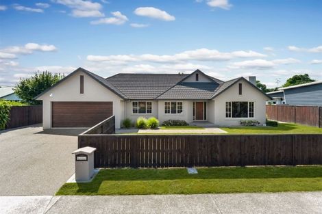 Photo of property in 6 Sovereign Place, Rototuna North, Hamilton, 3210