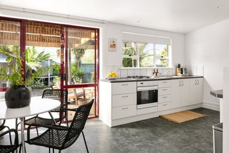 Photo of property in 24 Parau Street, Kaiti, Gisborne, 4010