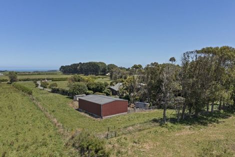 Photo of property in 90 Wirihana Road, Hawera, 4674