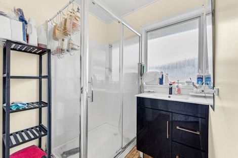 Photo of property in 20 Innismara Avenue, Wattle Downs, Auckland, 2103