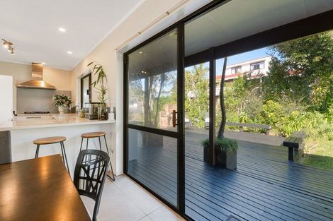 Photo of property in 24 Bronzewing Terrace, Unsworth Heights, Auckland, 0632