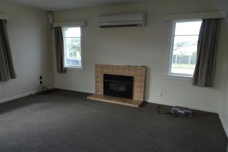 Photo of property in 6 Sandra Street, South New Brighton, Christchurch, 8062