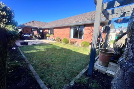 Photo of property in 1/8 Campion Place, Halswell, Christchurch, 8025