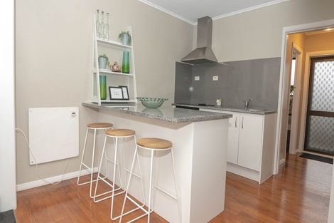 Photo of property in 2/30 Union Street, Papakura, 2110