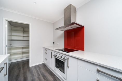 Photo of property in 9 Mediterranean Grove, Fitzherbert, Palmerston North, 4410