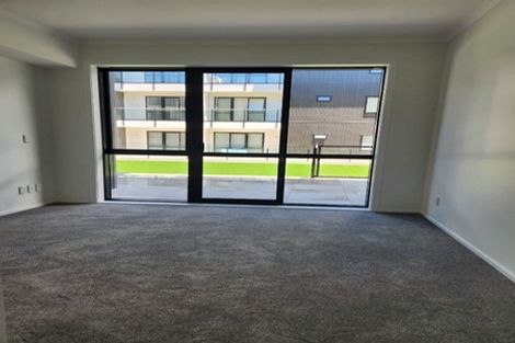 Photo of property in 13/11 Carlos Drive, Flat Bush, Auckland, 2016