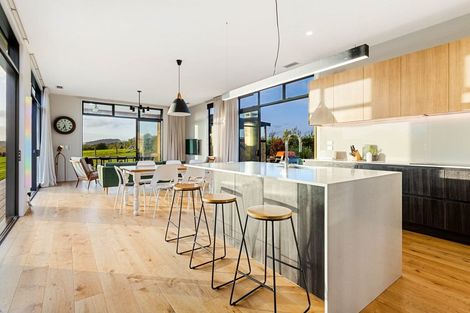 Photo of property in 56 Hull Road, Waitoki, Kaukapakapa, 0871