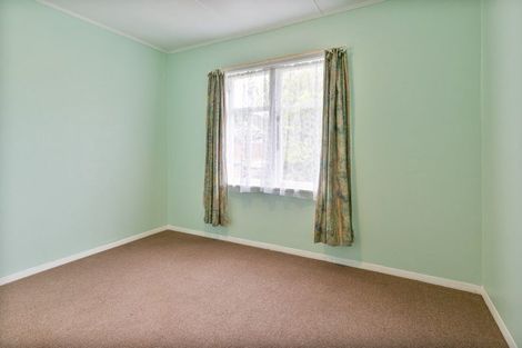 Photo of property in 5 Derwent Street, Wainuiomata, Lower Hutt, 5014