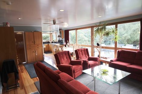 Photo of property in 139 Hine Road, Wainuiomata, Lower Hutt, 5014