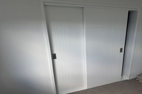 Photo of property in 5/9 Flanshaw Road, Te Atatu South, Auckland, 0610