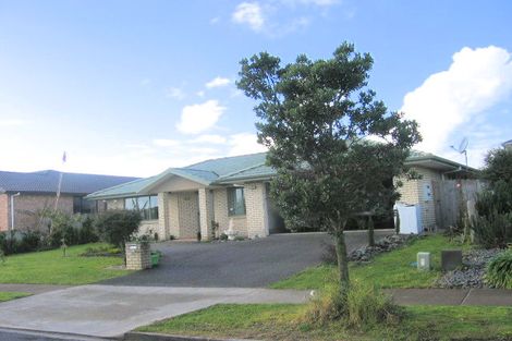 Photo of property in 106 Armoy Drive, East Tamaki, Auckland, 2016